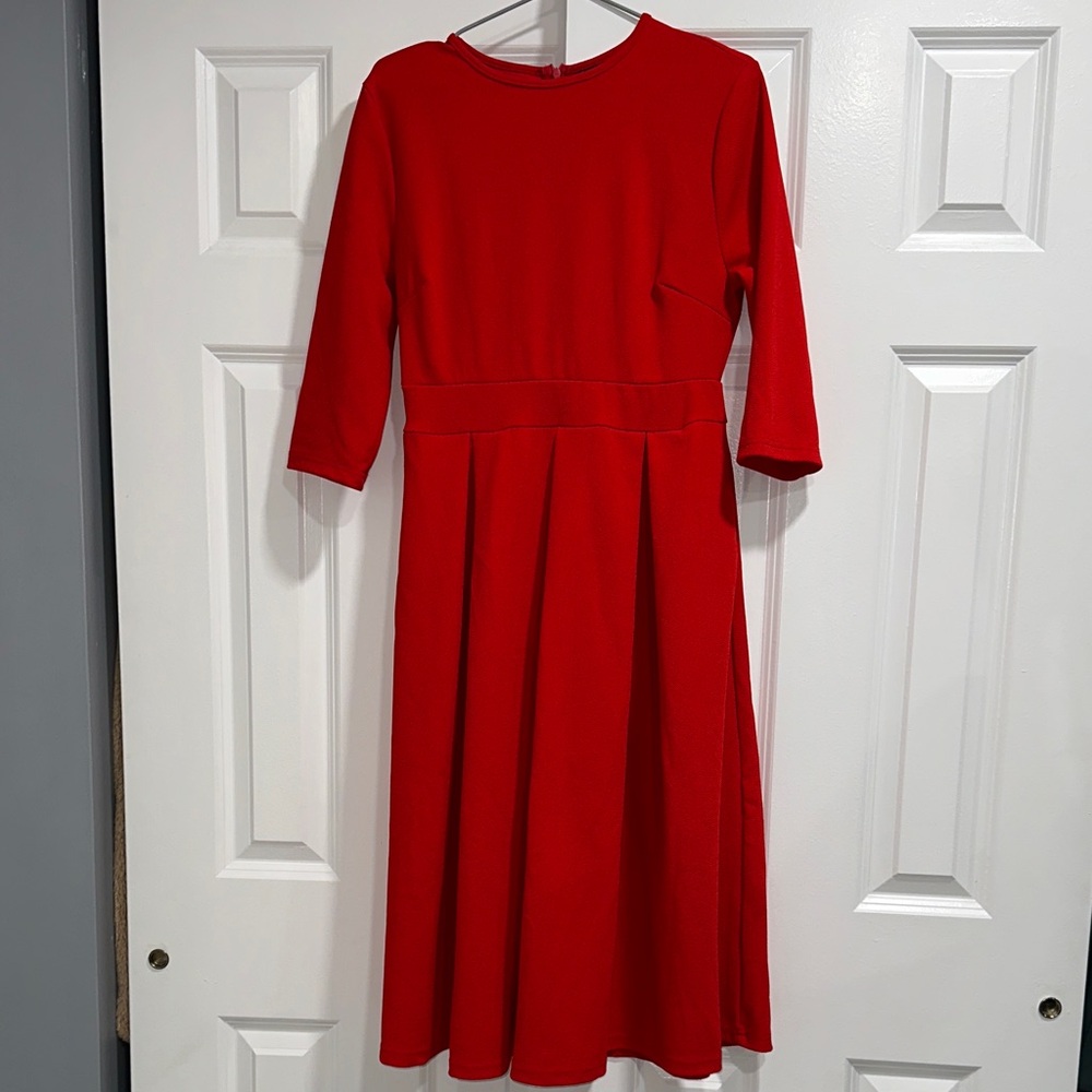 Elegant Red Midi Dress
